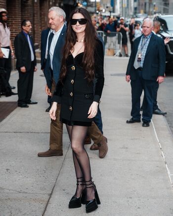 Anne Hathaway