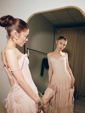 Full leaked Ariana grande private onlyfans photo