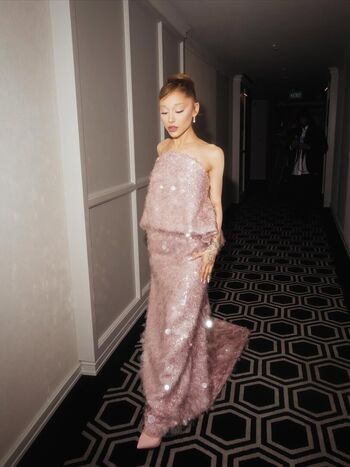 Full leaked Ariana grande private onlyfans photo
