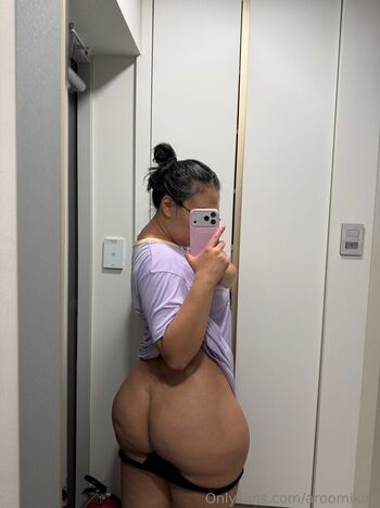 Full leaked Aroomi kim private onlyfans photo