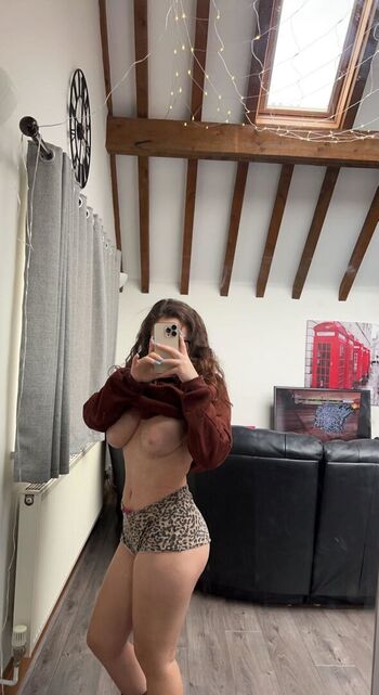 Full leaked Azaliavoss private onlyfans photo