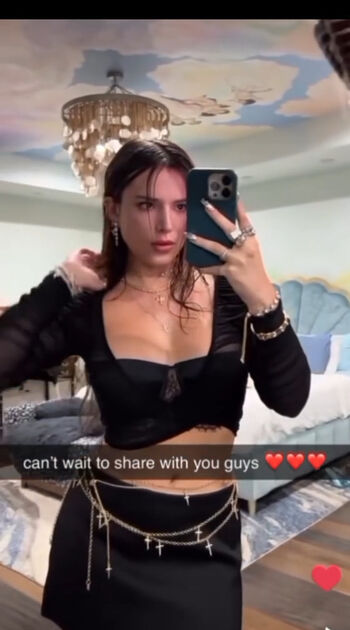 Full leaked Bella thorne private onlyfans photo