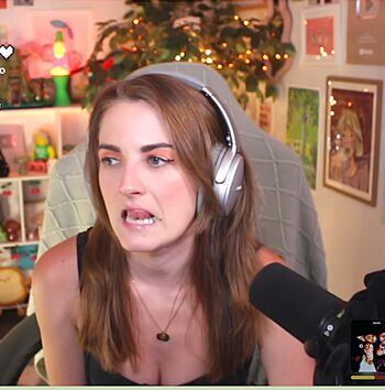 Full leaked Caitlin marie reacts private onlyfans photo