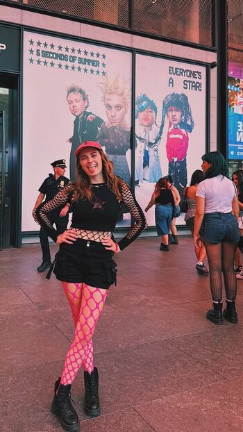 Full leaked Caitlin marie reacts private onlyfans photo