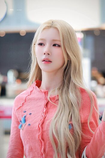 Cho Mi-yeon