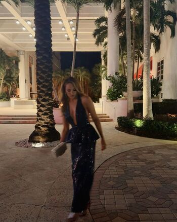 Full leaked Elizabeth gillies private onlyfans photo