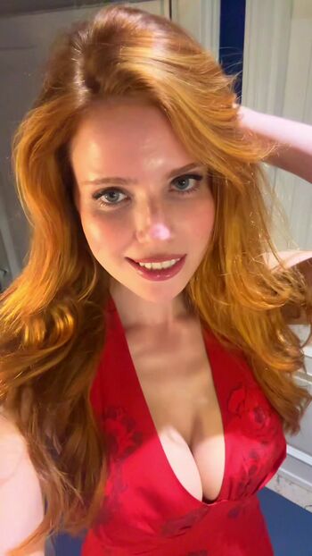Full leaked Emily deyt aysage private onlyfans photo