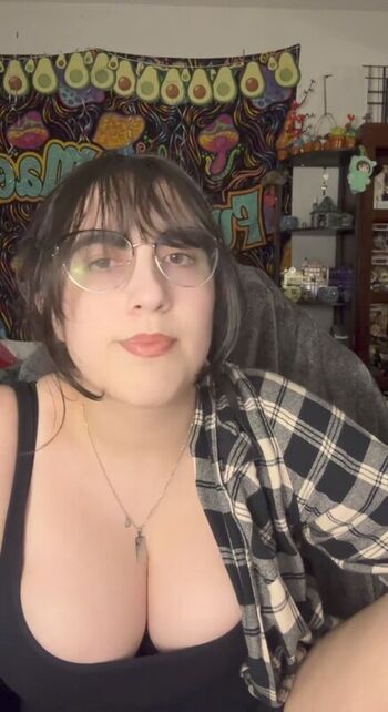 Full leaked Haileyavocad private onlyfans photo
