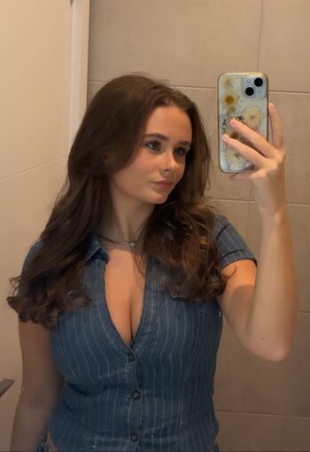 Izzy Davies