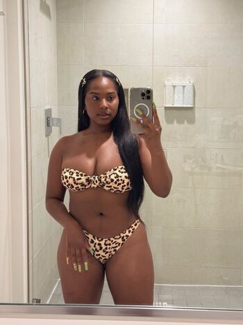 Full leaked Jiggyjayy page private onlyfans photo