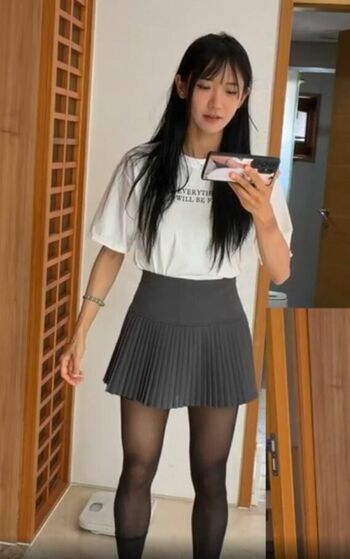 Full leaked Jinnytty private onlyfans photo