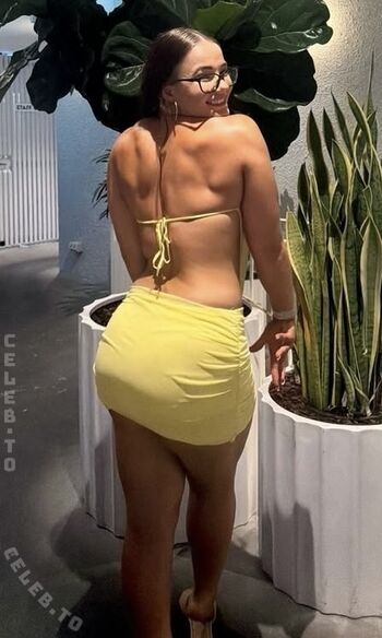 Khiarna Thompson
