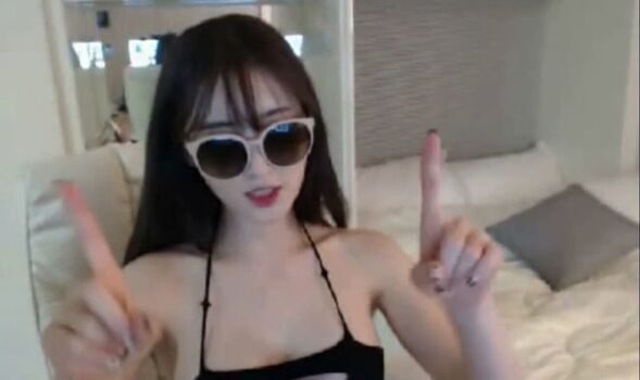 Full leaked Korean bj private onlyfans photo