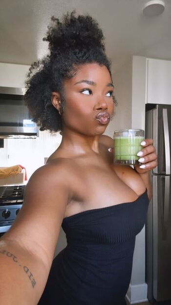 Full leaked Kurlykyy private onlyfans photo