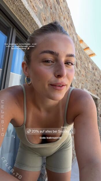 Full leaked Lea breuer page private onlyfans photo