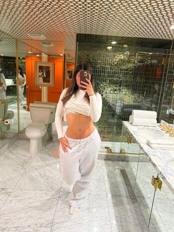 Full leaked Livefitelle page private onlyfans photo