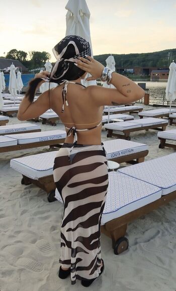 Full leaked Livia rafaelle private onlyfans photo