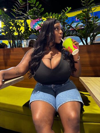 Full leaked Liz melons page private onlyfans photo