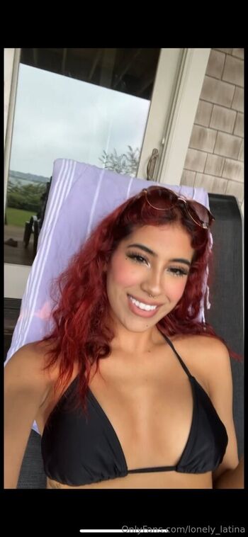 lonely_latina