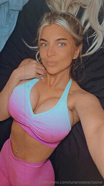 Full leaked Lunaroseverified private onlyfans photo