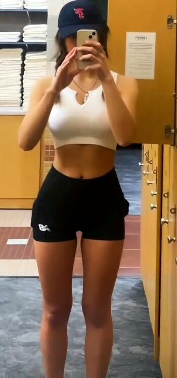 Full leaked Lunchbaglujan private onlyfans photo
