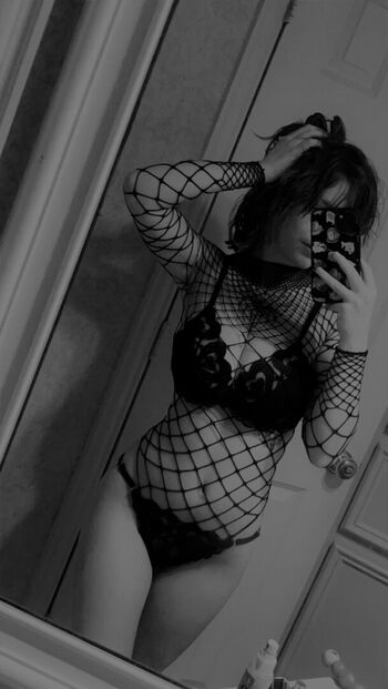 Full leaked Makomommyvt page private onlyfans photo