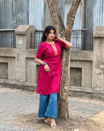 Mansi Suravase
