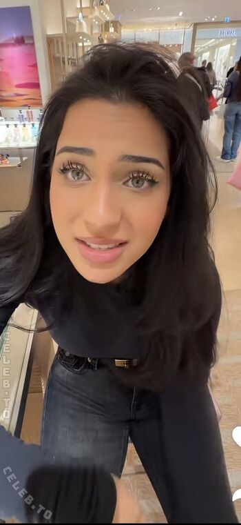 Full leaked Mariamalkk private onlyfans photo