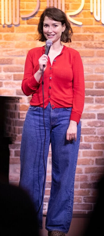 Milana Vayntrub