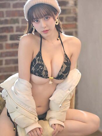 mina_pochico