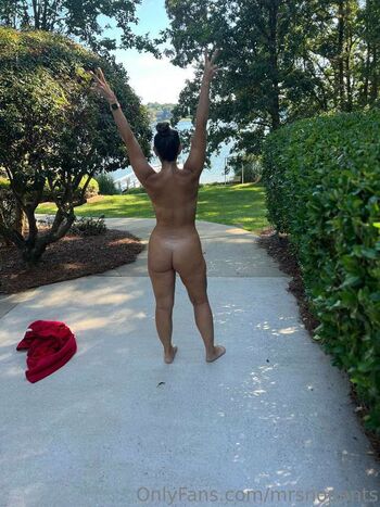 Mrs. No Pants