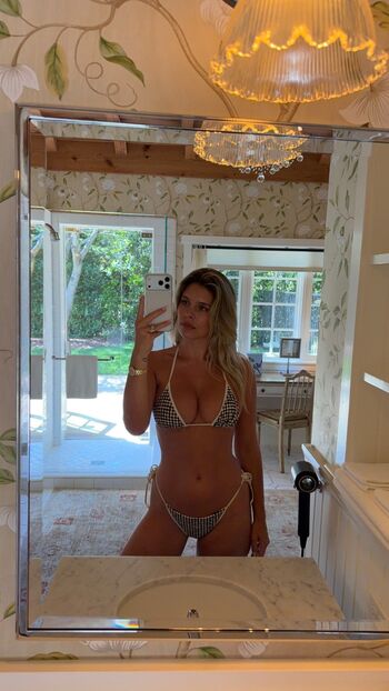 Natasha Oakley