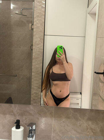 Full leaked Niemira private onlyfans photo