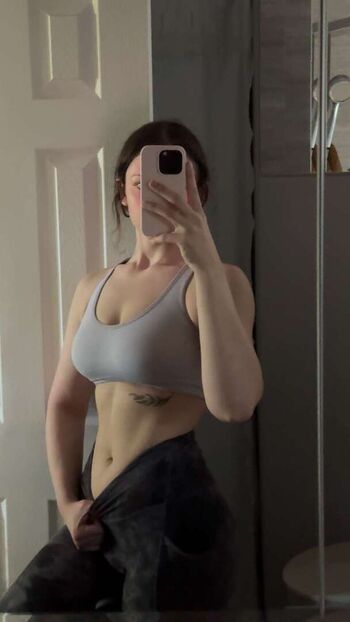 Full leaked Nikki woods private onlyfans photo