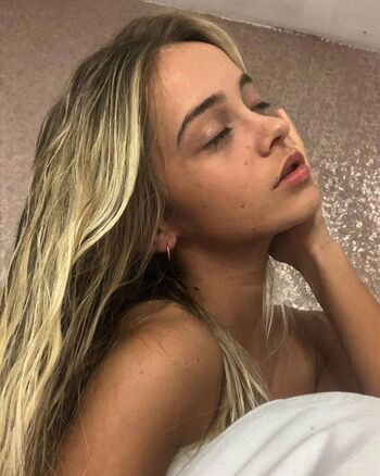 Full leaked Petitesneakylink private onlyfans photo