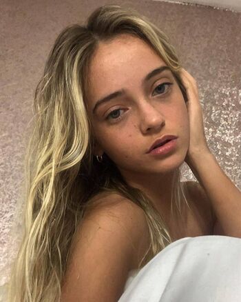Full leaked Petitesneakylink private onlyfans photo
