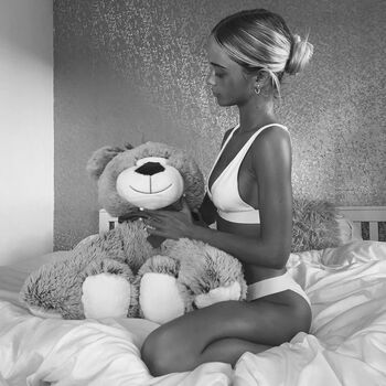 Full leaked Petitesneakylink private onlyfans photo