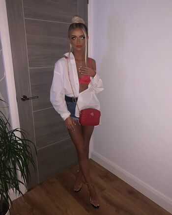 Full leaked Petitesneakylink private onlyfans photo