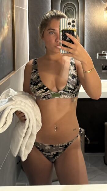 Full leaked Rosie mcclelland page private onlyfans photo