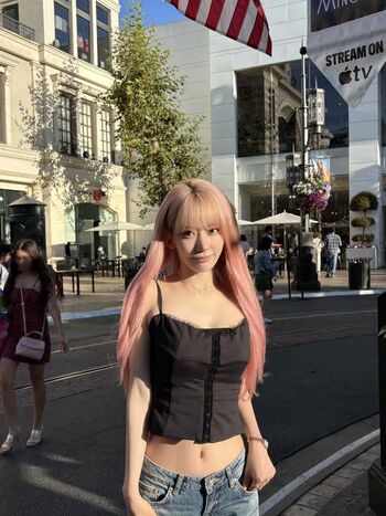 Full leaked Sakura miyawaki private onlyfans photo