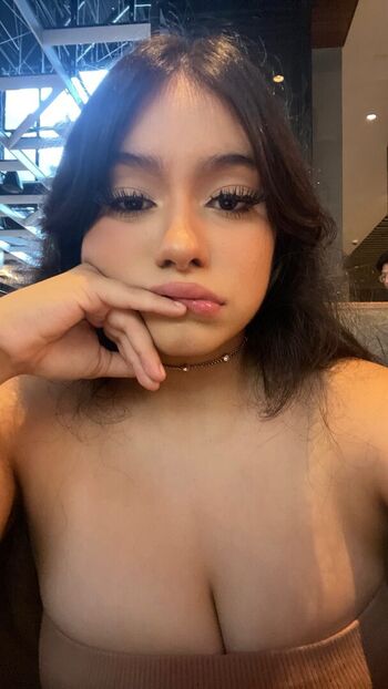 Full leaked Saucyysuzzy page private onlyfans photo