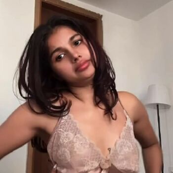 Full leaked Selinachiiica private onlyfans photo