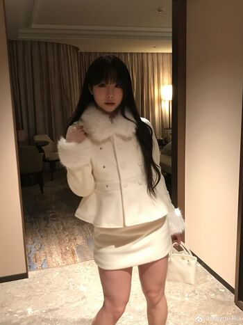 Full leaked Shiliuyelei private onlyfans photo