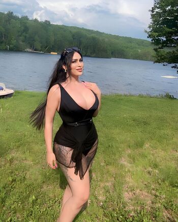 Full leaked Shirazkaram private onlyfans photo