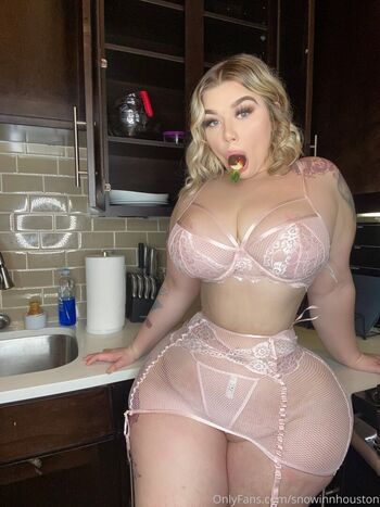 Full leaked Snowinnhouston private onlyfans photo