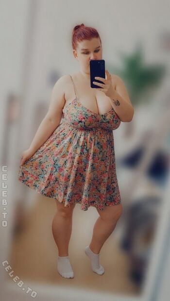 Full leaked Sophieschmande private onlyfans photo