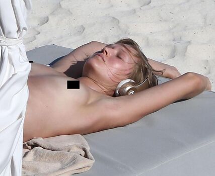 Toni Garrn