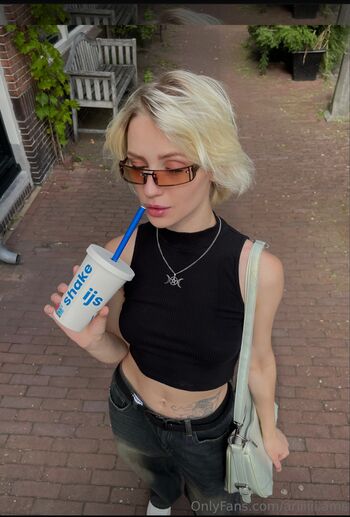 vicky_meow