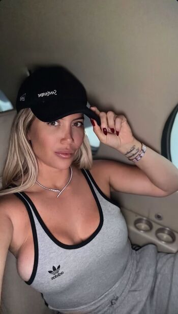 Full leaked Wanda nara page private onlyfans photo