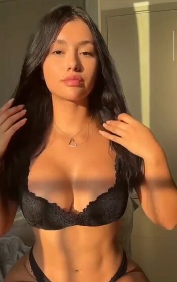 Full leaked Kortneyolson/ private onlyfans photo